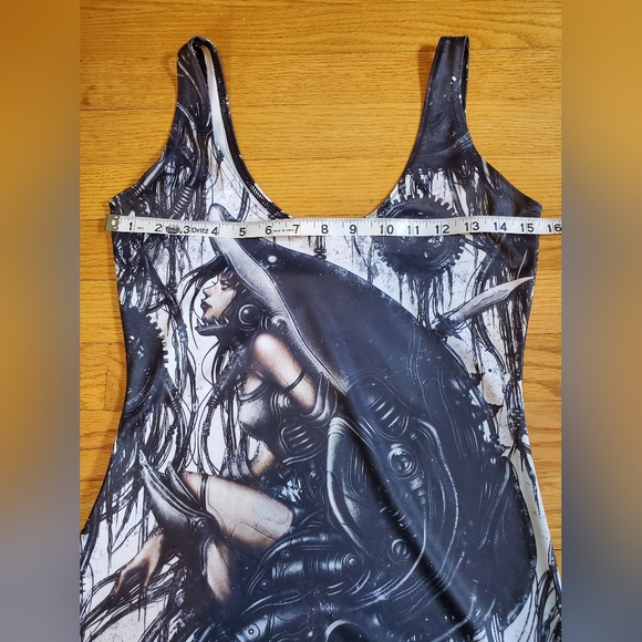 BlackMilk Graphic Dress - Picture 6 of 8